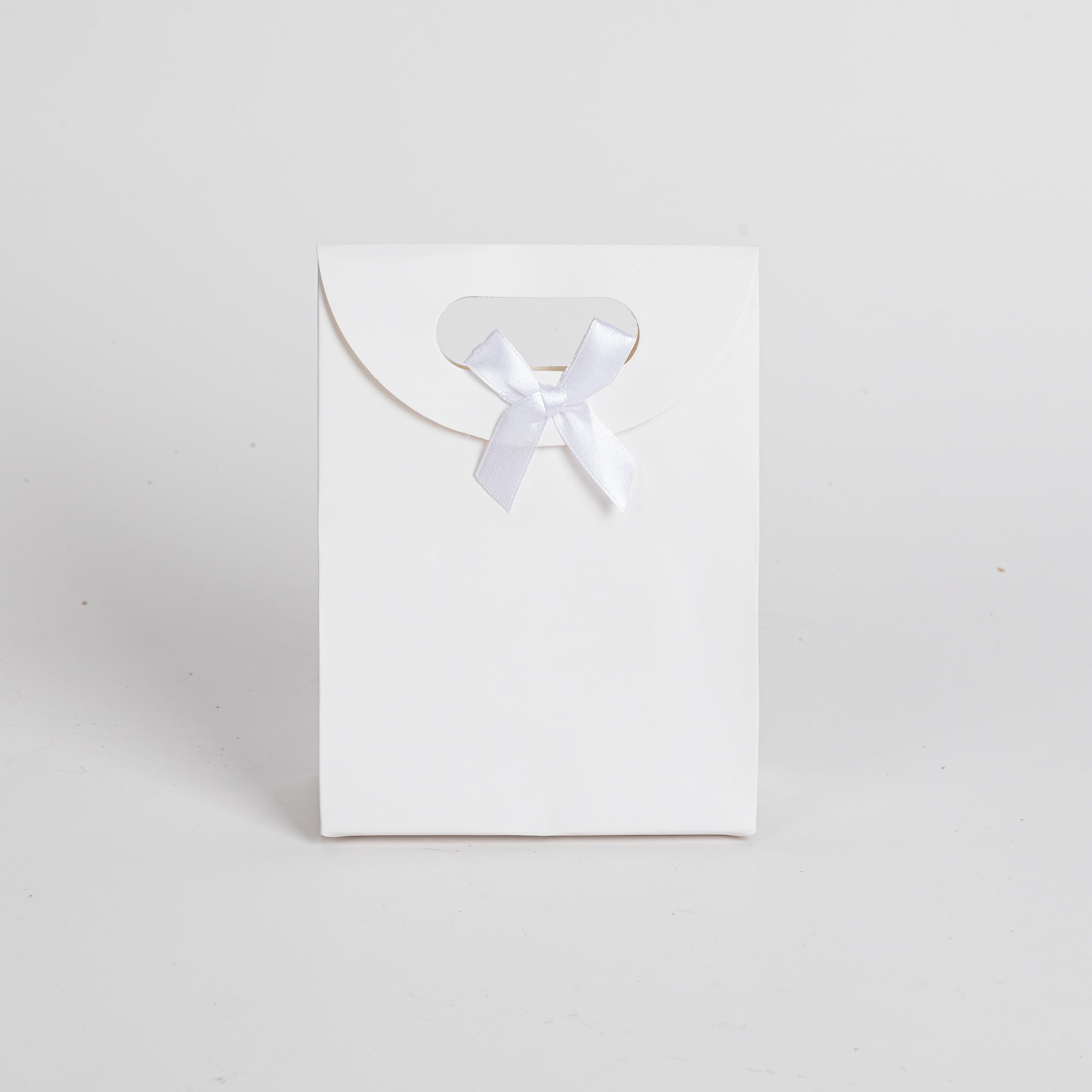 12x Luxe draagtas met uitgesneden handvat Wit 31.5cm x 23cm x 11cm