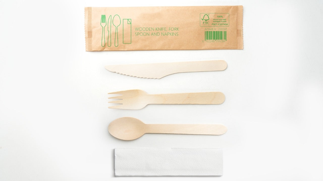 500x Houten bestekset 4/1 mes + vork + lepel + servet (FSC 100%)