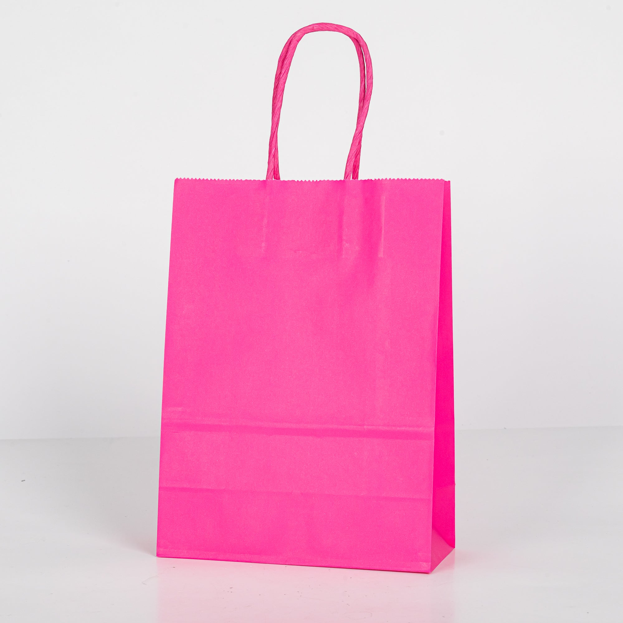 12x Papieren tas gedraaid handvat - 16cm x 22cm x 8cm Hot Pink
