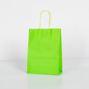 12x Papieren tas gedraaid handvat - 16cm x 22cm x 8cm Fel Groen