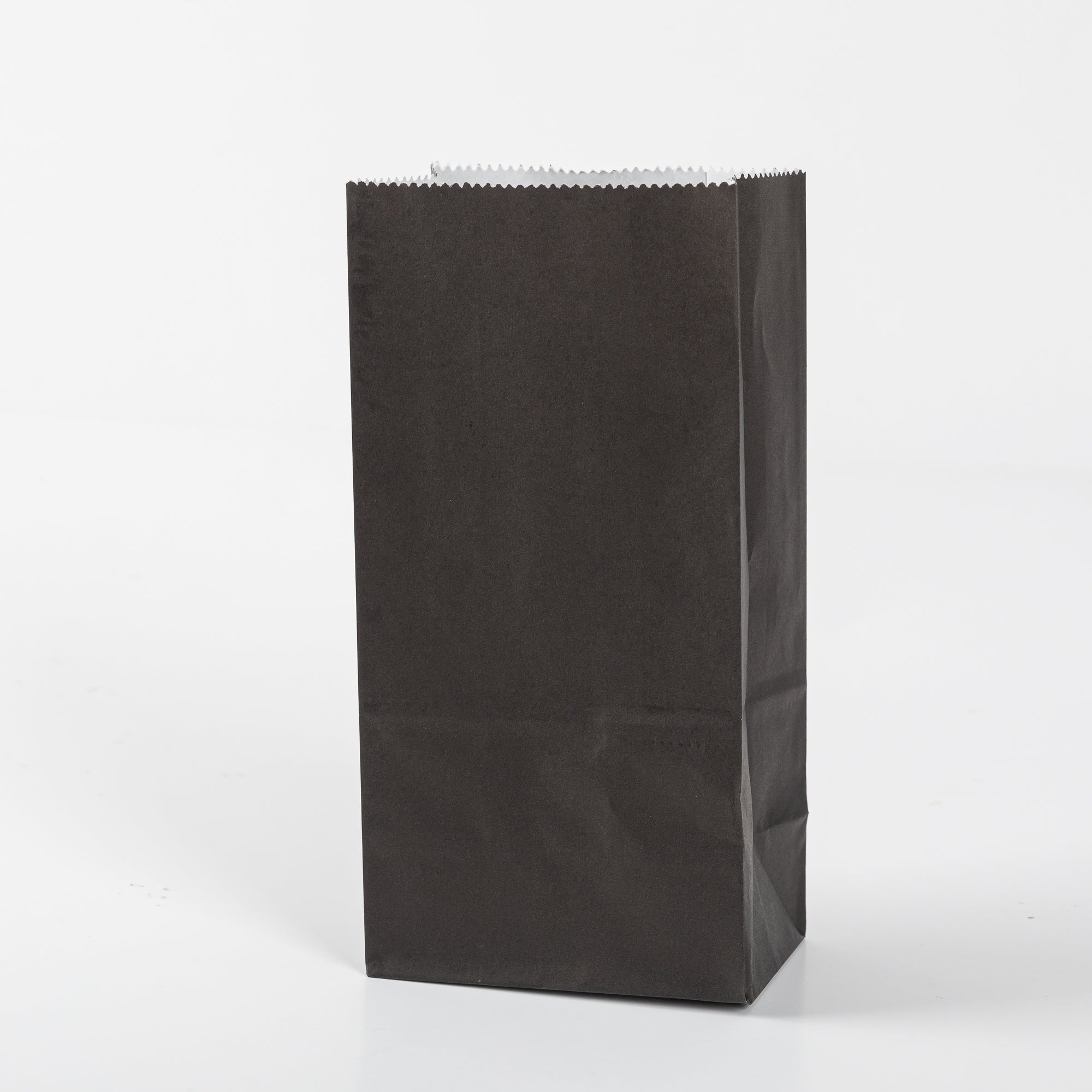 50 stuks Nature Kraft zak blokbodem 15cm + 8cm x 26cm Zwart