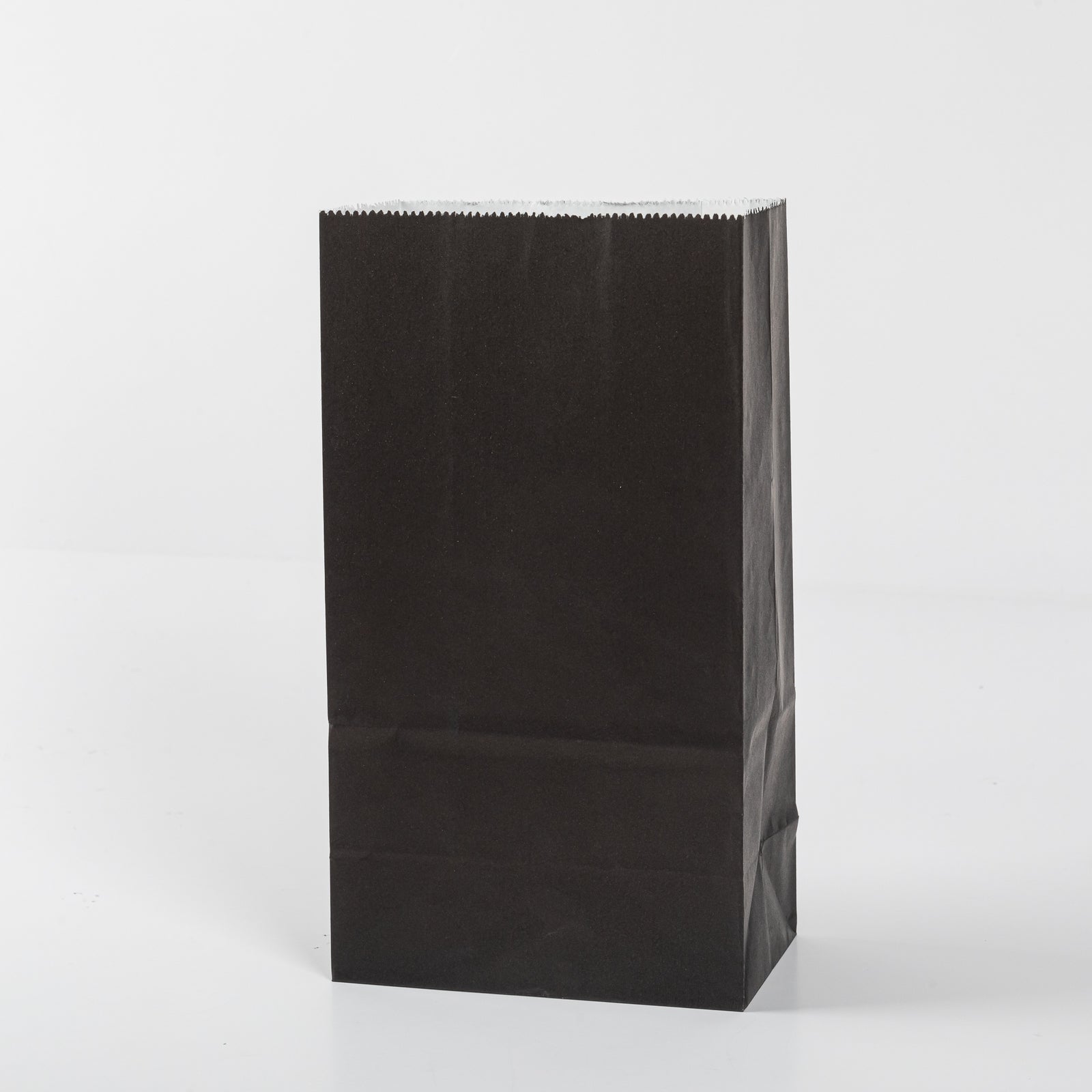 50 stuks Nature Kraft zak blokbodem 13cm + 8cm x 24cm Zwart