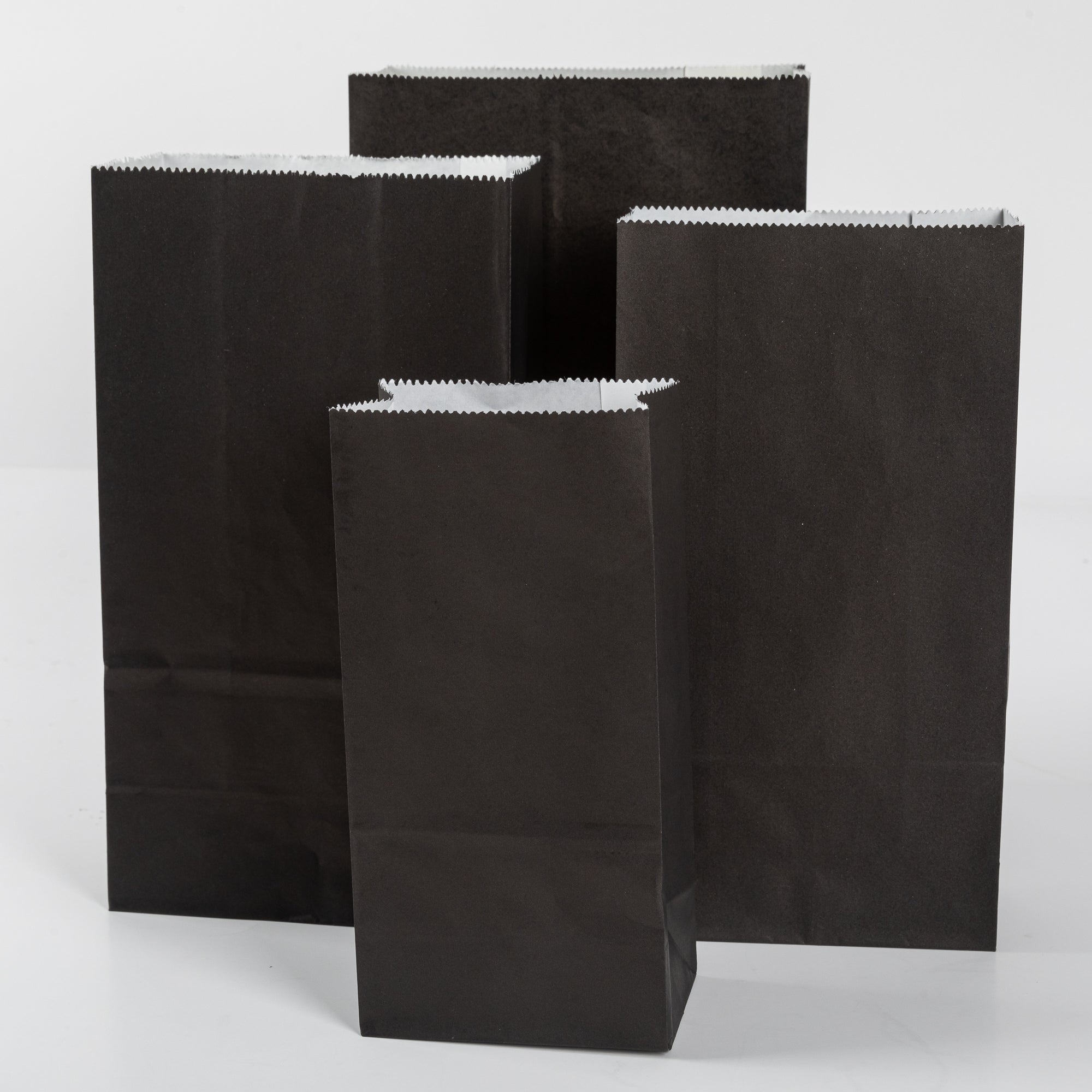 50 stuks Nature Kraft zak blokbodem 15cm + 8cm x 26cm Zwart