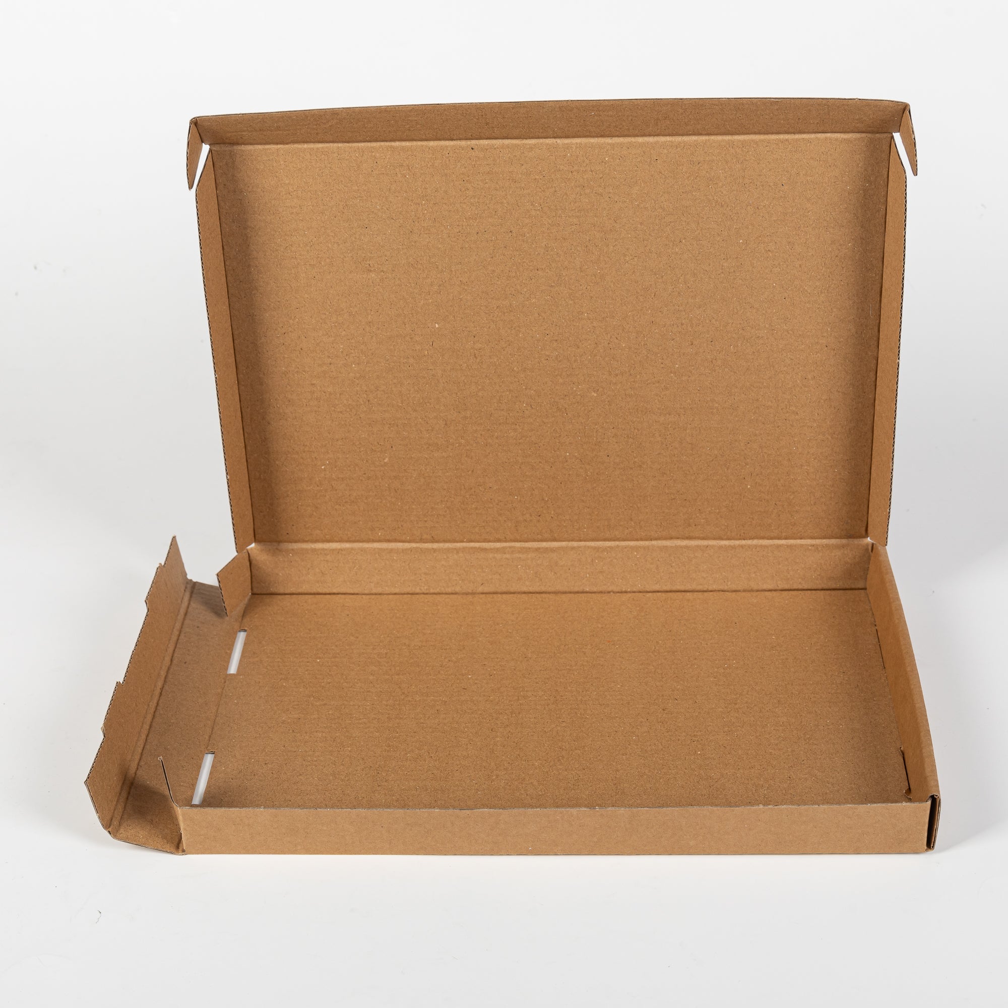 50x Brievenbusdoos A4 - 31x21.5x2.8 cm - Bruin