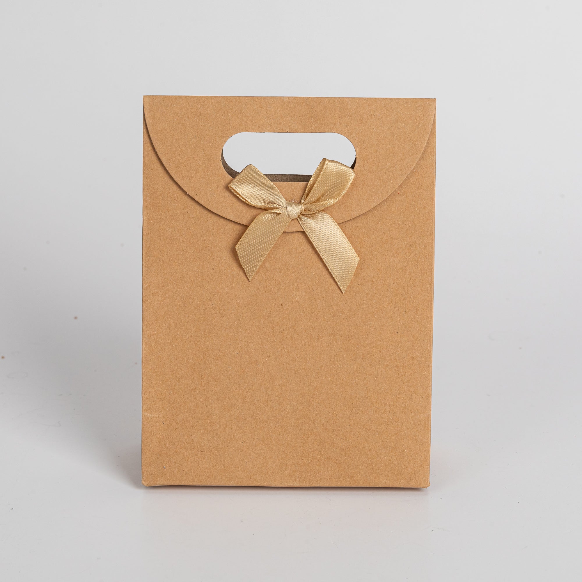 12x Luxe draagtas met uitgesneden handvat Bruin 14cm x 20cm x 7cm