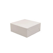 Stack of 100 eco-friendly Gebaksdoos Karton cake boxes 20x20x8 cm made of recyclable cardboard