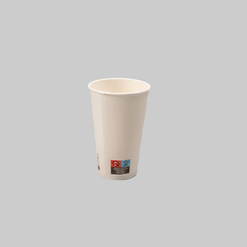 Stack of white 180cc kartonnen koffiebeker cups with FSC certification in bulk packaging